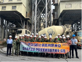 陸軍官校師生28人參訪仁武廠